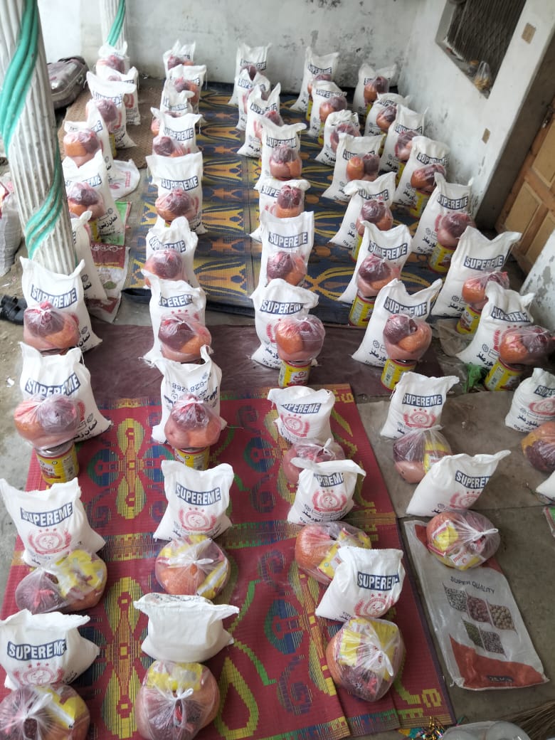 Food distribution to families in need